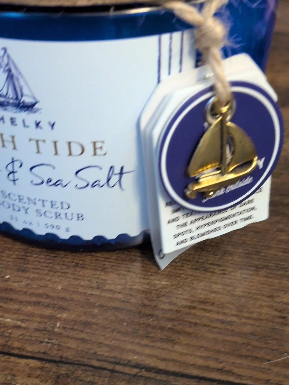 High Tide Citrus & Sea Salt Scented Body Scrub - Blue Nice Gift For A Friend